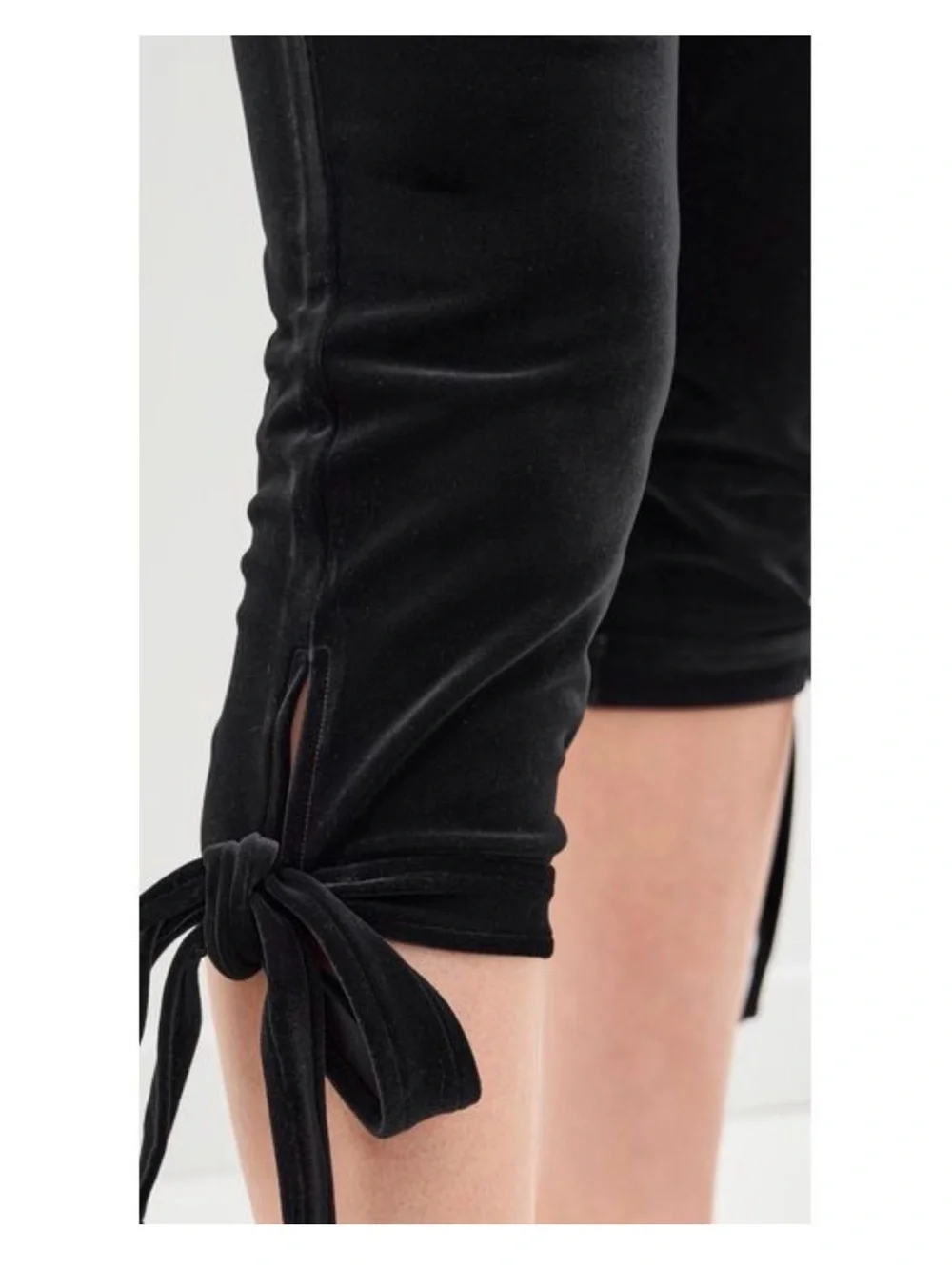 NWT Miaou Emma Capris in Velvet Black - XS